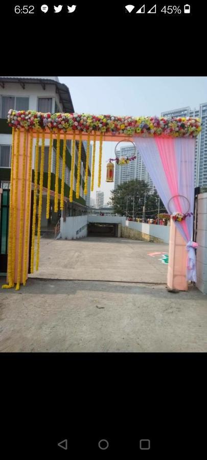 Pune Airport Eon Barclays Kharadi Luxe15 Suites Work Desks Exterior foto